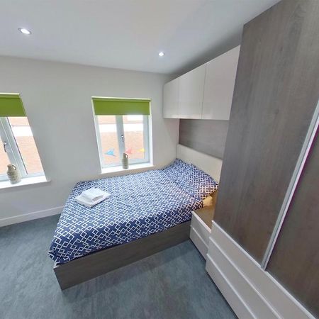 New House - Magnificent Studios In Coventry City Centre, Free Parking, By Covstays エクステリア 写真